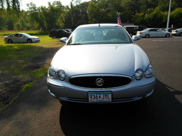 Buick LaCrosse 2005 photo 3