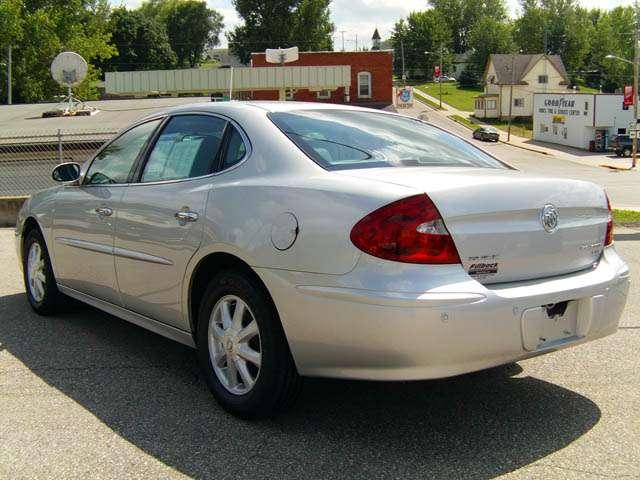 Buick LaCrosse 2005 photo 1