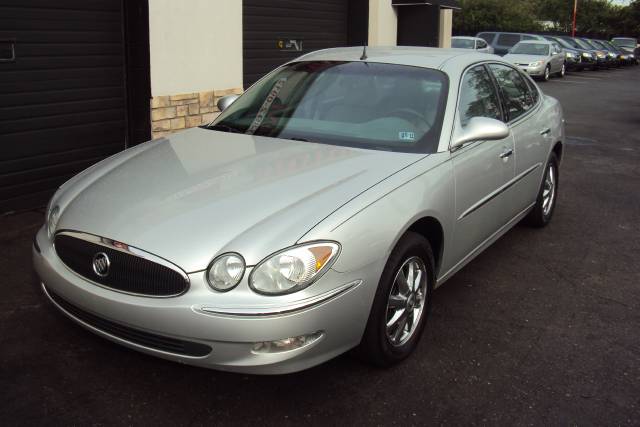 Buick LaCrosse 2005 photo 1