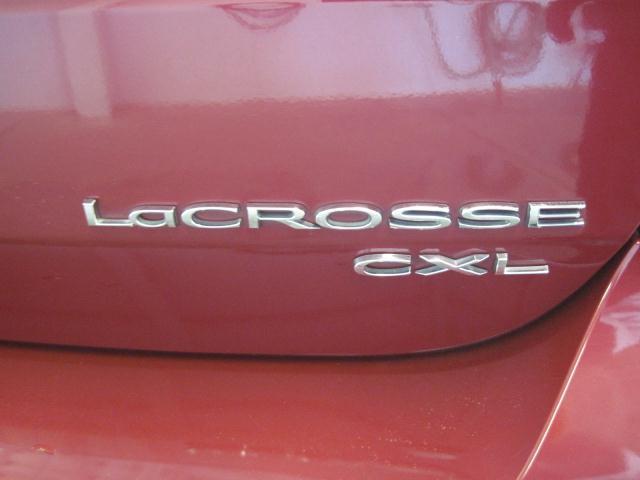 Buick LaCrosse 2005 photo 2