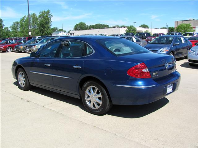 Buick LaCrosse 2005 photo 1