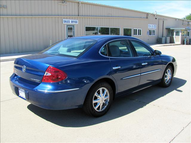 Buick LaCrosse 2005 photo 3