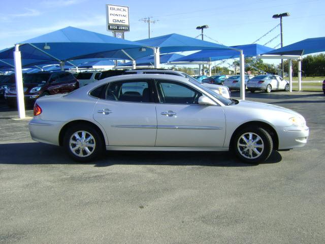 Buick LaCrosse 2005 photo 1