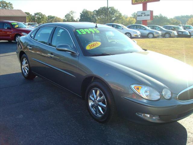 Buick LaCrosse 2005 photo 1