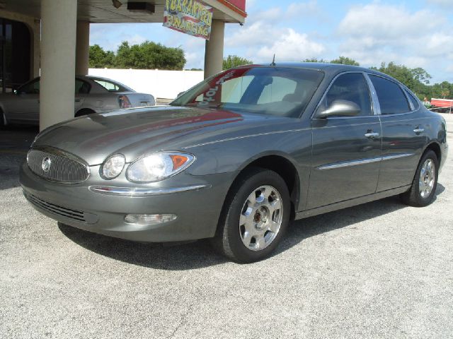 Buick LaCrosse 2005 photo 3