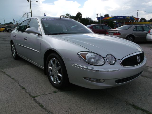 Buick LaCrosse 2005 photo 0