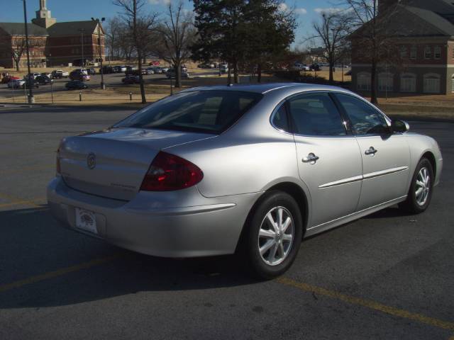 Buick LaCrosse 2005 photo 4