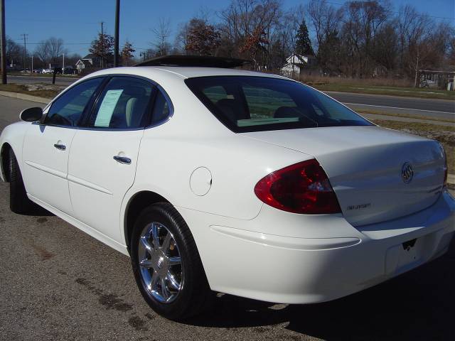 Buick LaCrosse 2005 photo 3