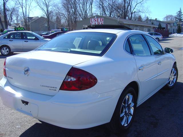 Buick LaCrosse 2005 photo 4