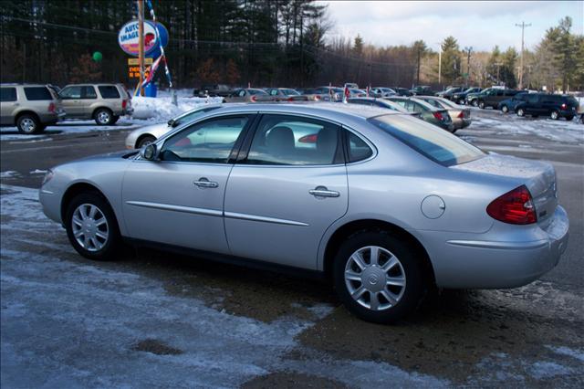 Buick LaCrosse 2005 photo 1