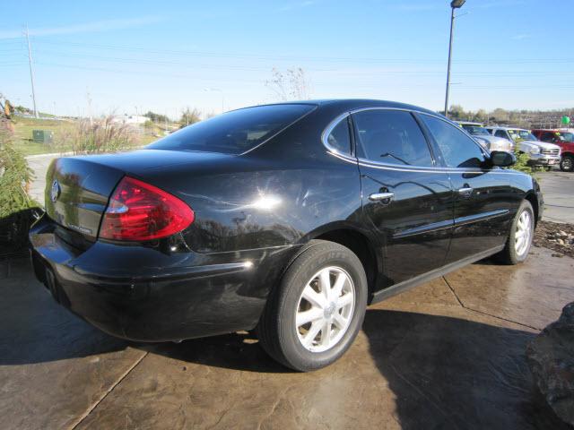 Buick LaCrosse 2005 photo 1