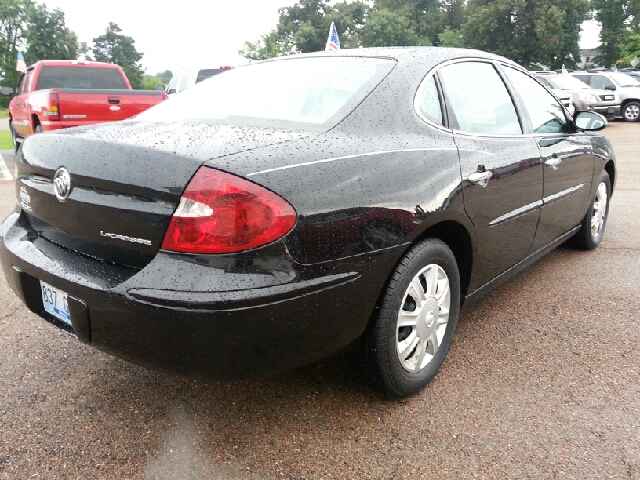 Buick LaCrosse 2005 photo 4