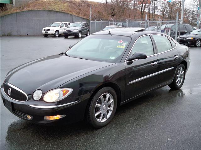 Buick LaCrosse GL Sedan 4D Sedan