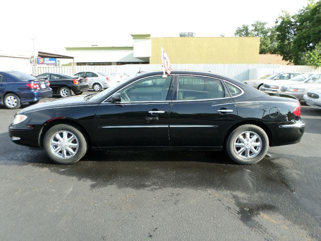 Buick LaCrosse 2005 photo 1