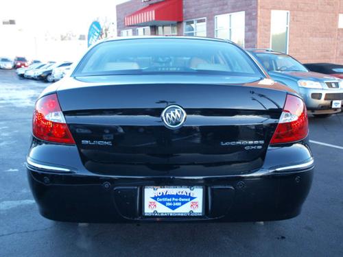 Buick LaCrosse 2005 photo 2