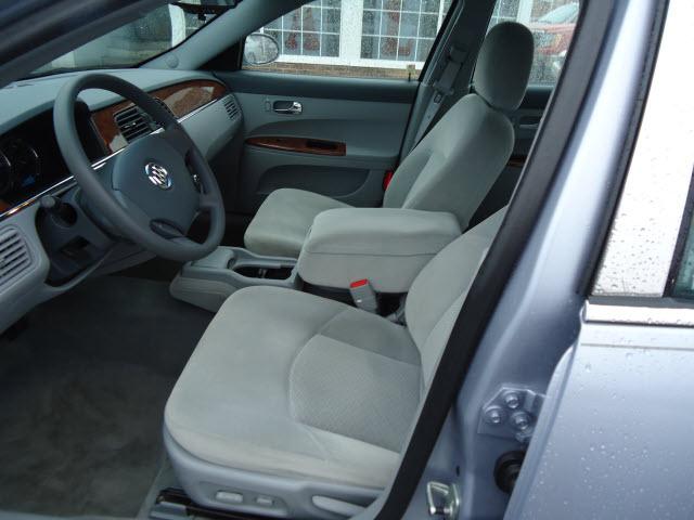 Buick LaCrosse 2005 photo 4