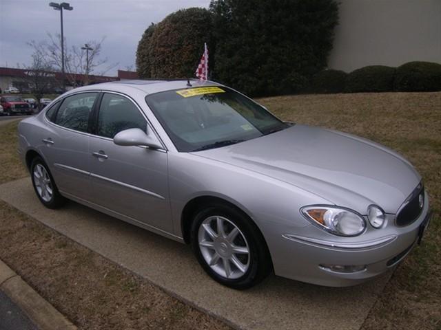 Buick LaCrosse GL Sedan 4D Sedan