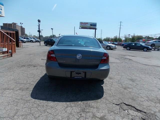 Buick LaCrosse 2005 photo 0