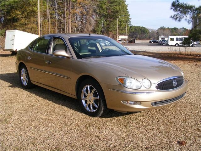 Buick LaCrosse GL Sedan 4D Sedan