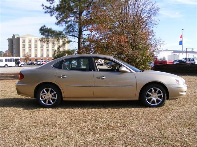 Buick LaCrosse 2005 photo 1