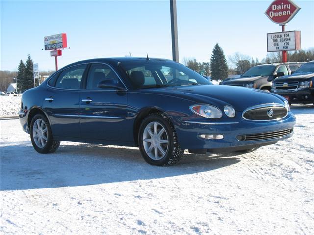 Buick LaCrosse 2005 photo 2