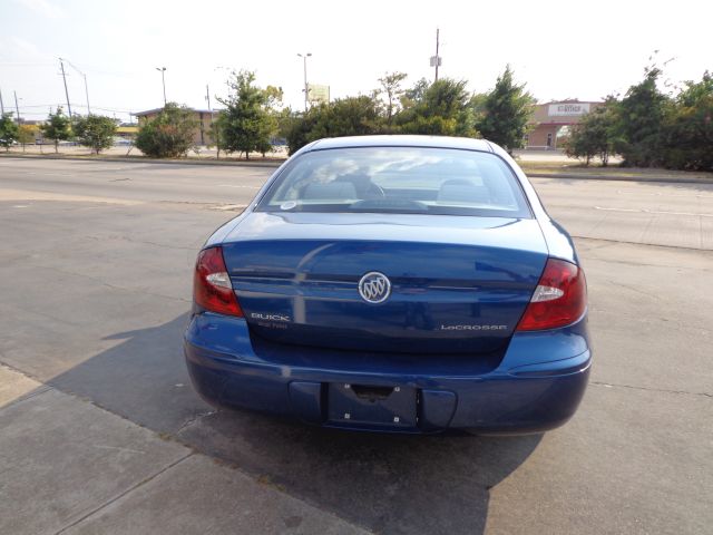 Buick LaCrosse 2005 photo 1