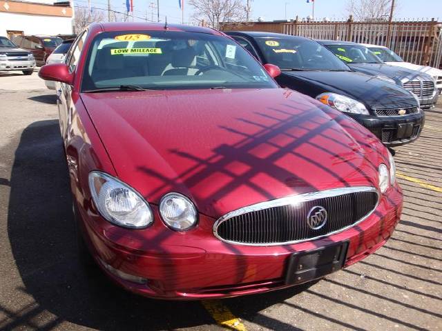 Buick LaCrosse 2005 photo 0