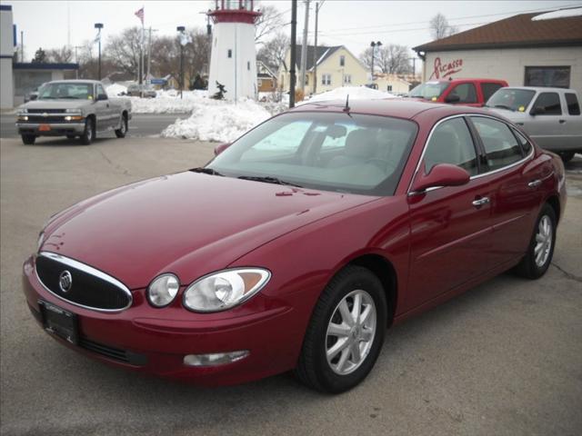 Buick LaCrosse 2005 photo 2