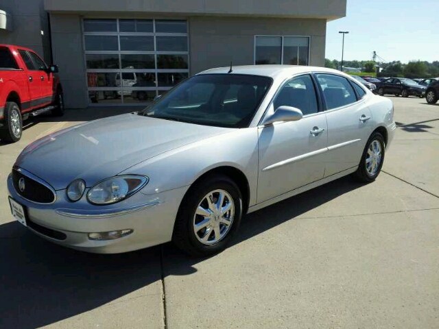 Buick LaCrosse 2005 photo 3