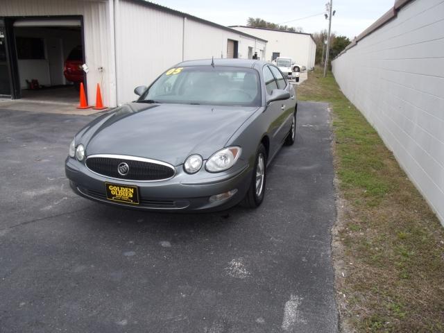 Buick LaCrosse 2005 photo 2