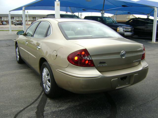 Buick LaCrosse 2005 photo 3