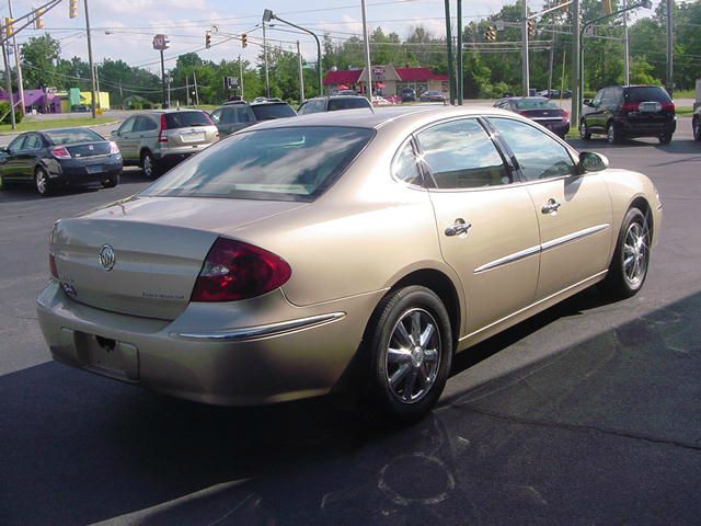 Buick LaCrosse 2005 photo 3