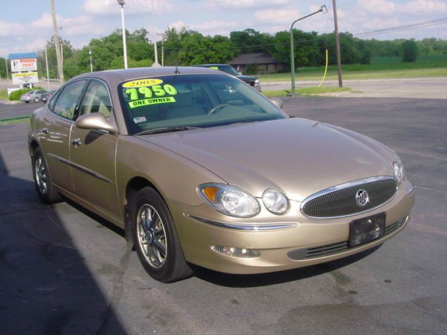 Buick LaCrosse 2005 photo 4