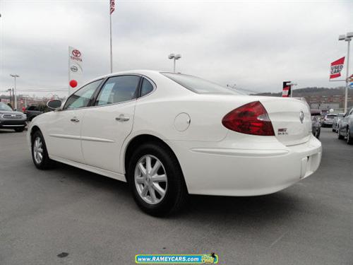 Buick LaCrosse 2005 photo 2