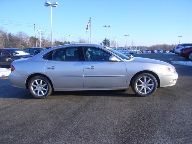 Buick LaCrosse 2005 photo 1