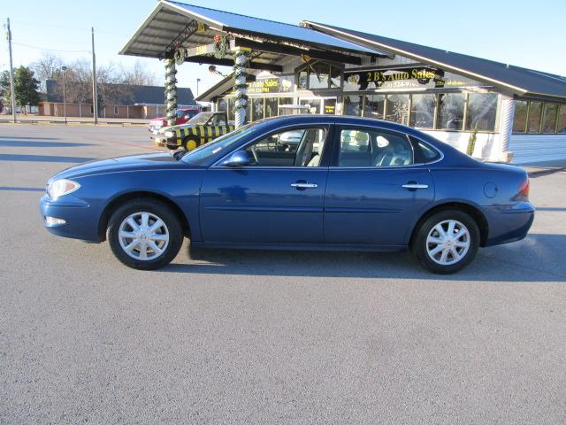 Buick LaCrosse 2005 photo 2