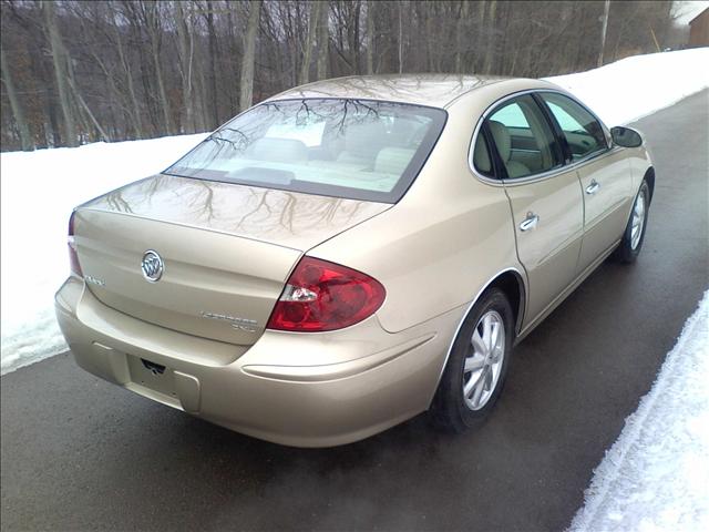 Buick LaCrosse 2005 photo 3