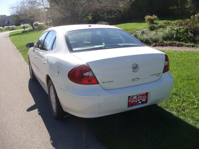 Buick LaCrosse 2005 photo 4