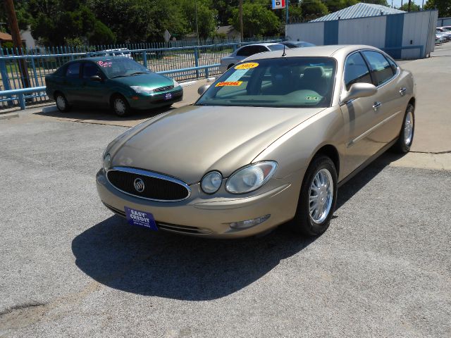 Buick LaCrosse 2005 photo 3