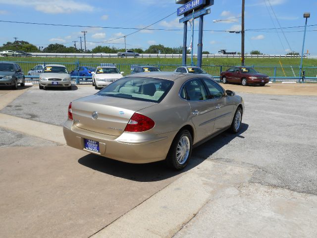 Buick LaCrosse 2005 photo 4