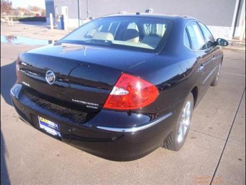 Buick LaCrosse 2005 photo 2