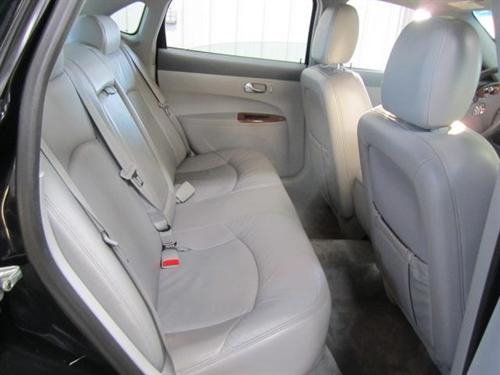 Buick LaCrosse 2005 photo 2