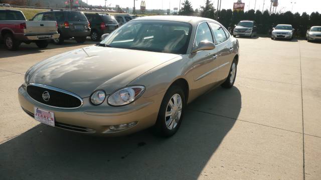 Buick LaCrosse 2005 photo 1