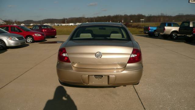 Buick LaCrosse 2005 photo 4