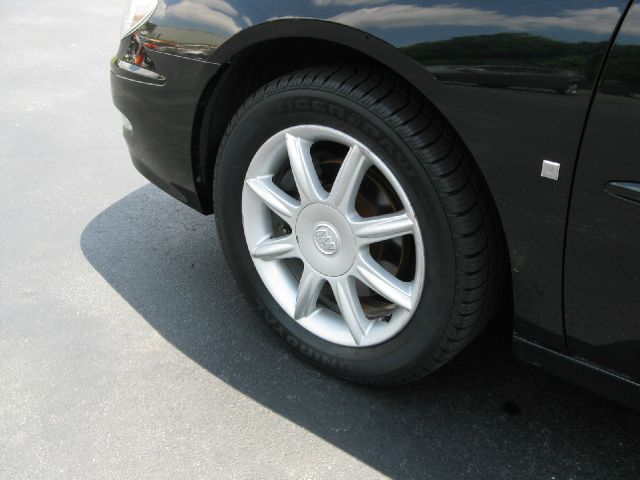 Buick LaCrosse 2006 photo 9