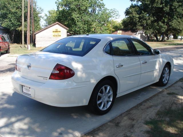 Buick LaCrosse 2006 photo 1