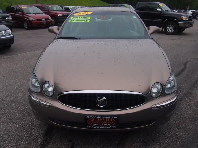 Buick LaCrosse 2006 photo 3