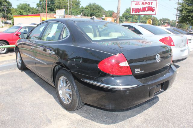 Buick LaCrosse 2006 photo 3