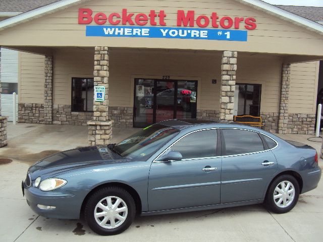 Buick LaCrosse 2006 photo 1