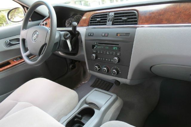 Buick LaCrosse 2006 photo 7